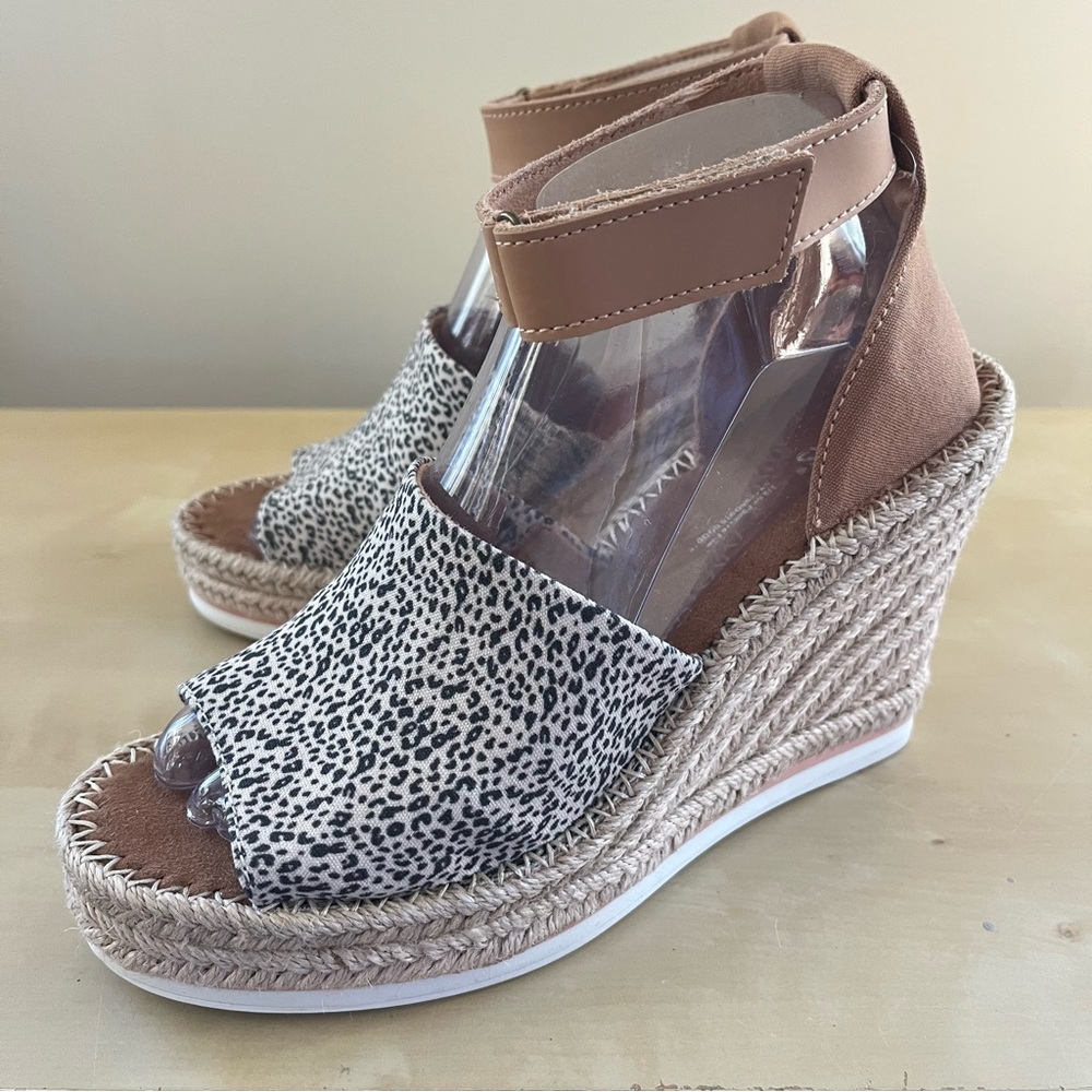 Toms Marisol Espadrille Tan and Black Animal print Wedge Sandals